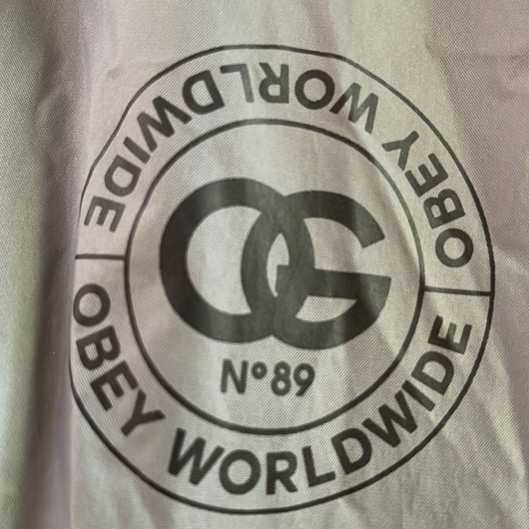 Obey, M, hooded windbreaker, light lining,snaps,raglan sleeves, adjust hem, EUC - Picture 10 of 10